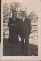 В.И.Плигунов  с супругой Екатериной Николаевной. Слобода Михайловка, 1948 г.