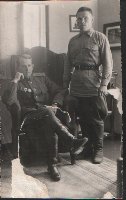 В.И.Плигунов(сидит) с ординарцем П.И.Костиным. Германия, г.Штольп. 27.09.1945 г. (2)